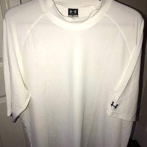 Under Armour mock SS dri fit type white XXL